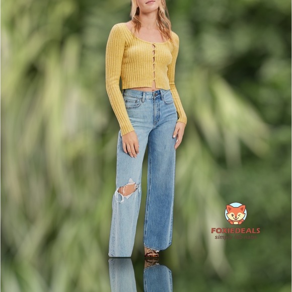 NWT - AE Women’s Button-Front Cardigan (Dark Lime Green / Multiple Sizes) - Picture 6 of 10